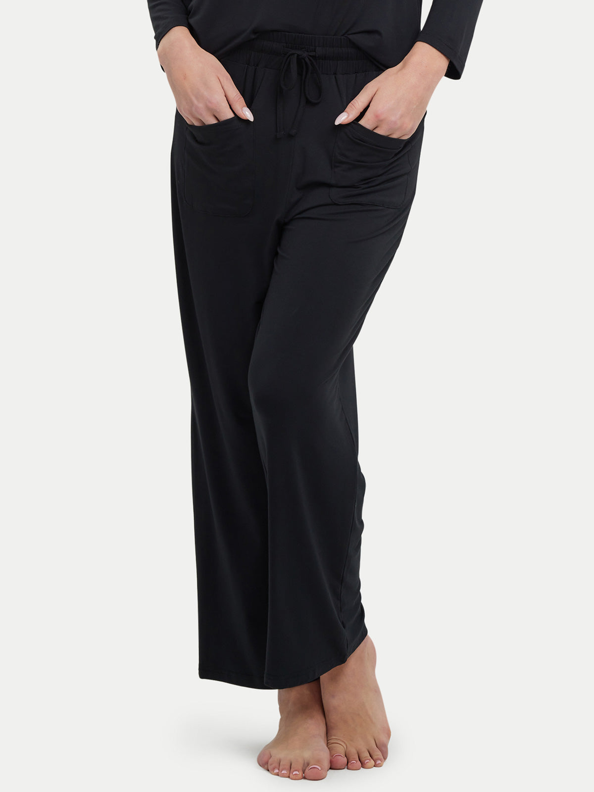 #color_black / Kristen is 5′11″ wearing a size S