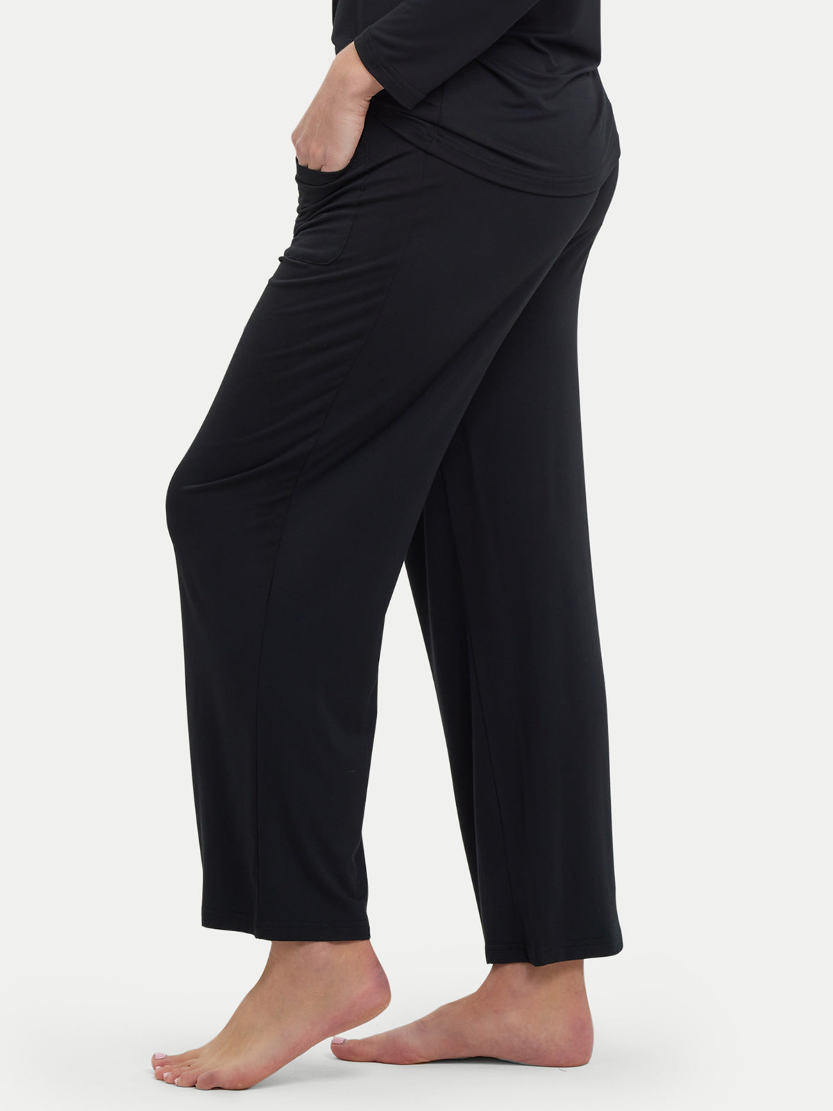 #color_black / Kristen is 5′11″ wearing a size S