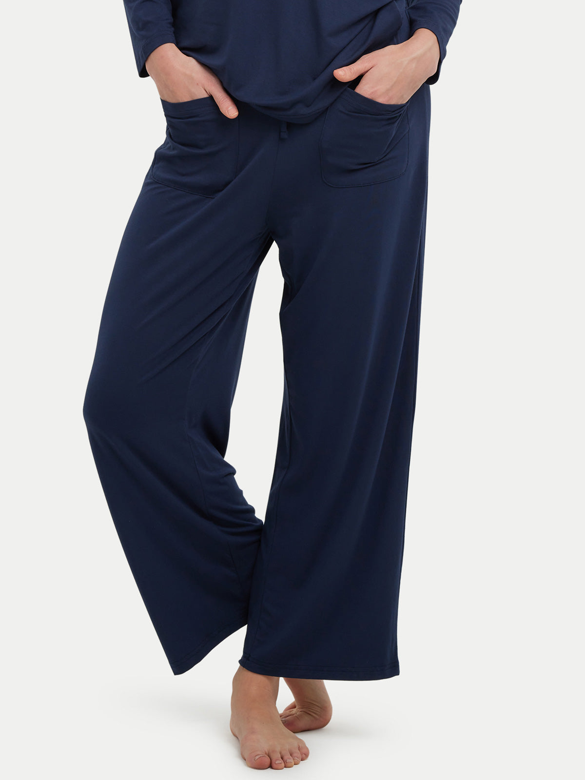 #color_navy / Hannah is 5′9″ wearing a size S