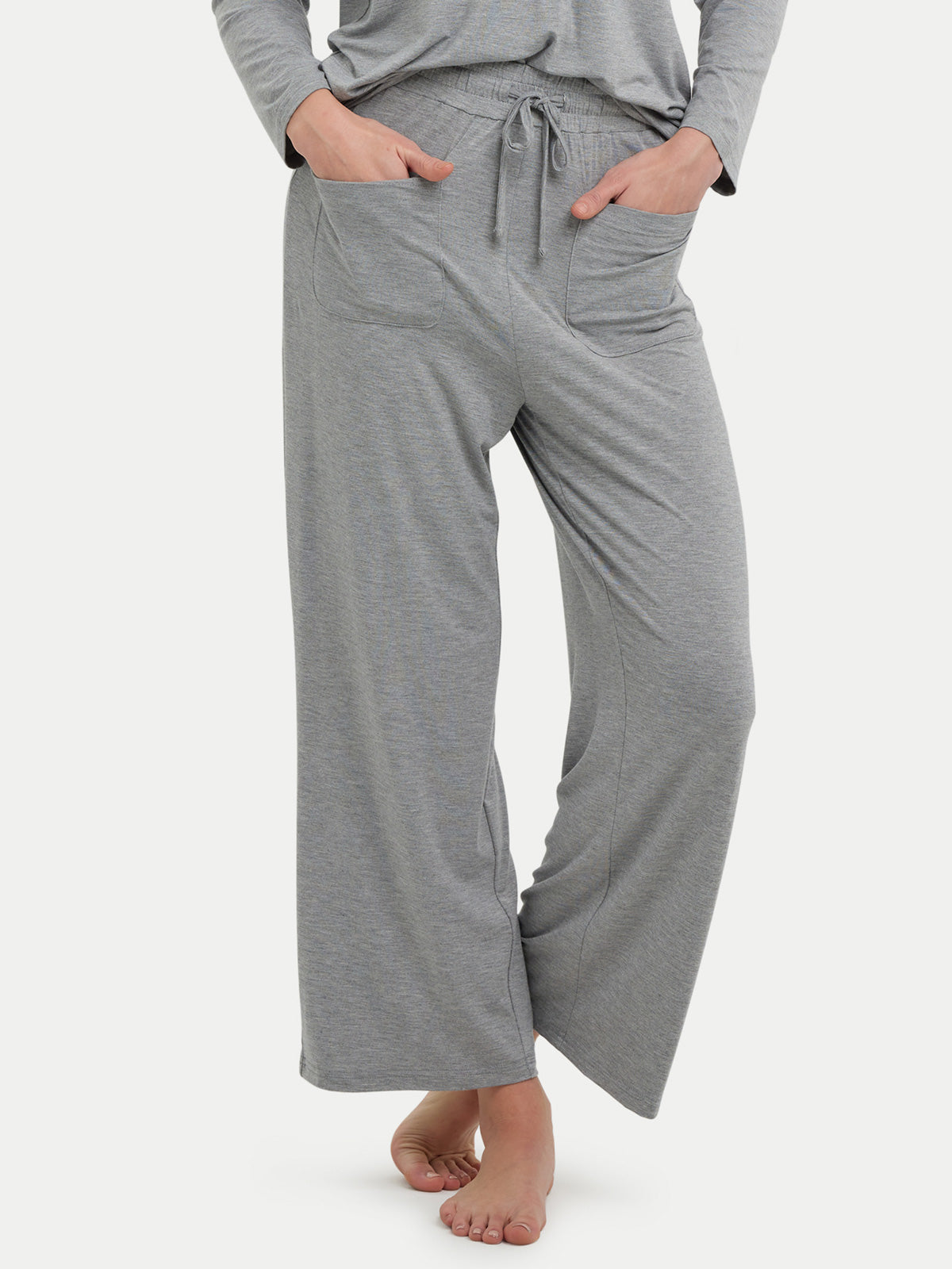 #color_heather gray / Hannah is 5′9″ wearing a size S