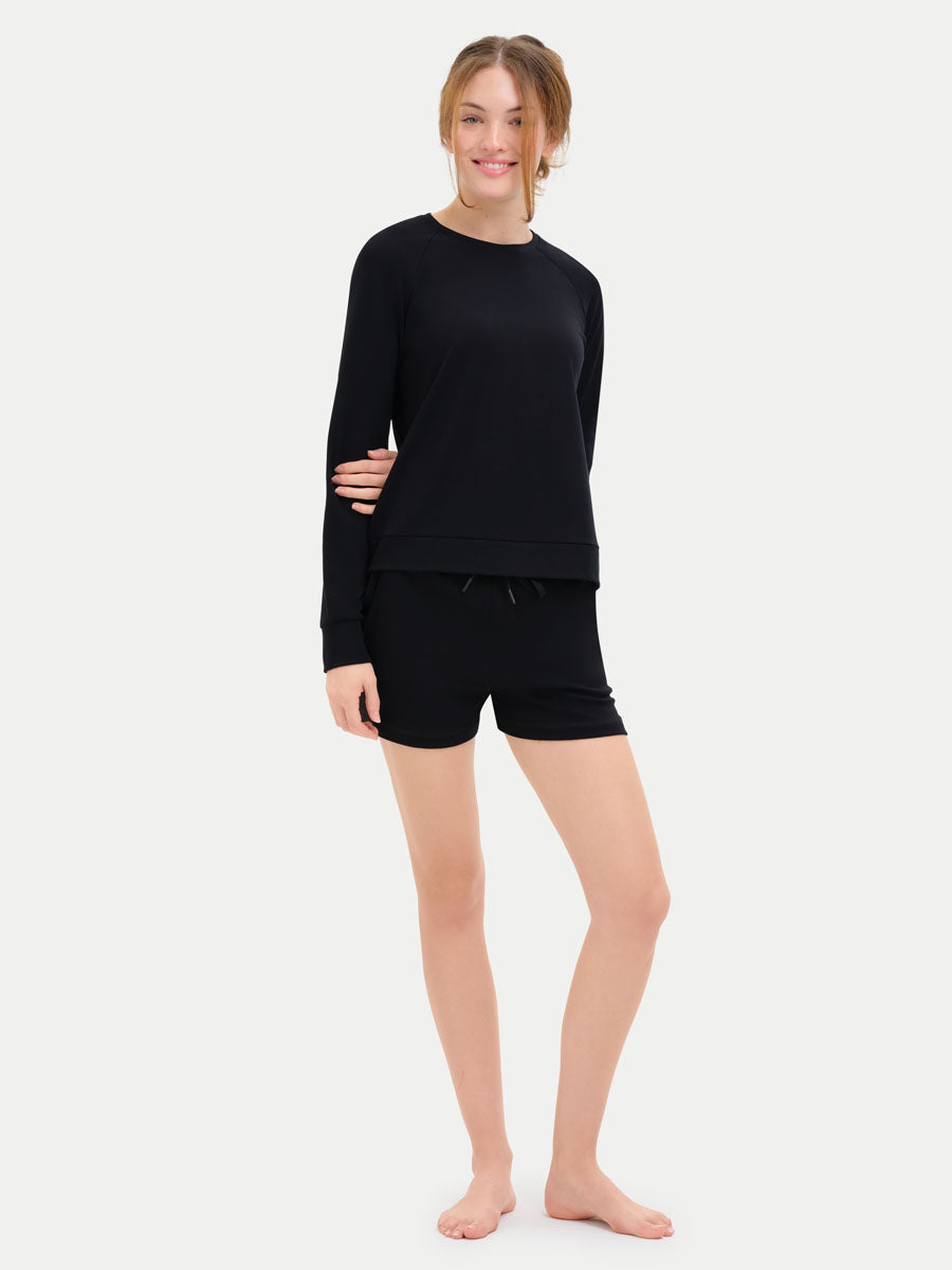 #color_black / Georgia is 5′9″ wearing a size S