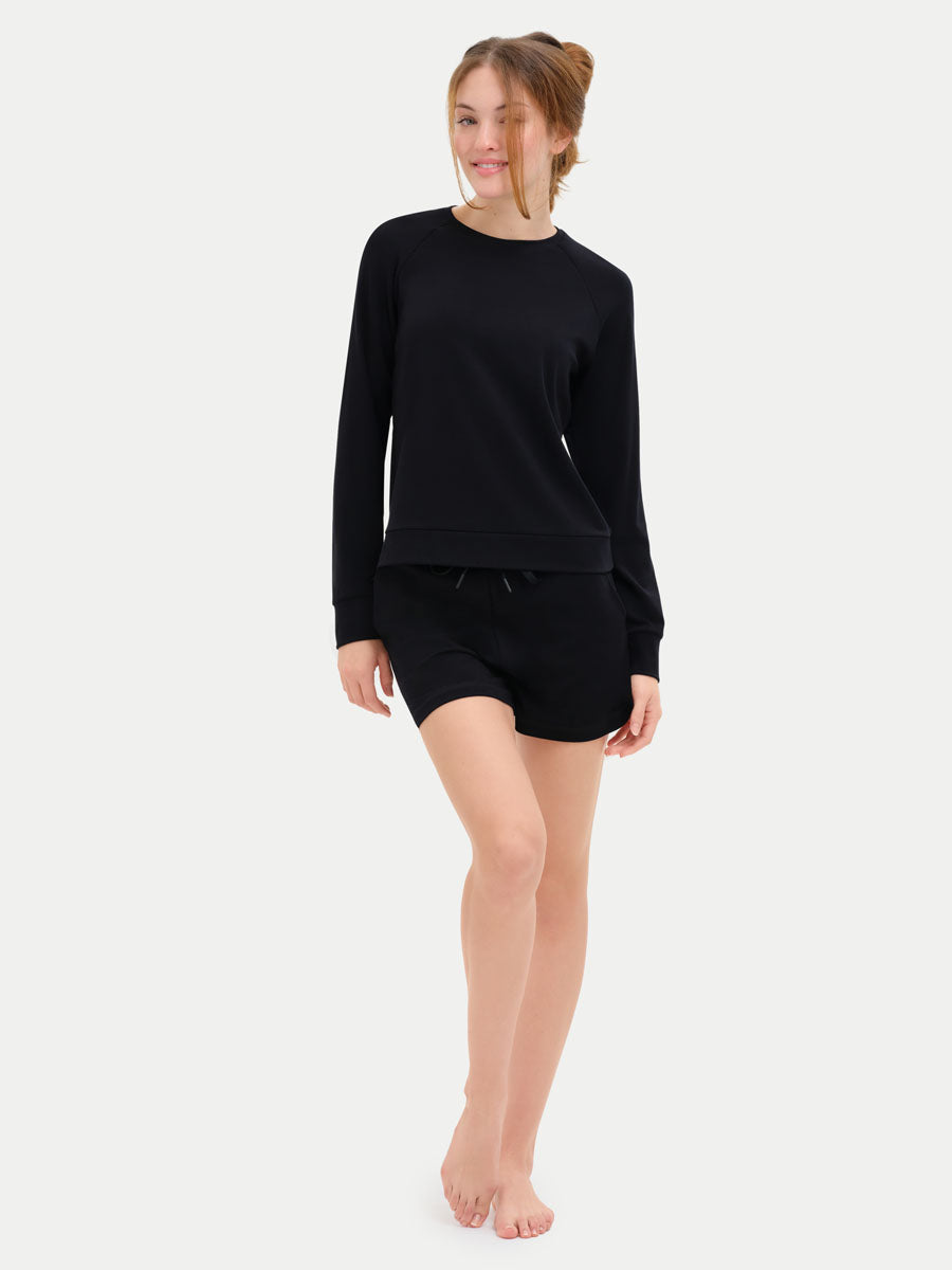 #color_black / Georgia is 5′9″ wearing a size S