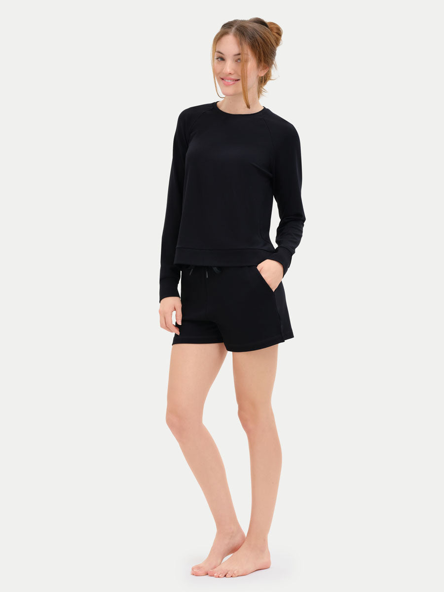 #color_black / Georgia is 5′9″ wearing a size S