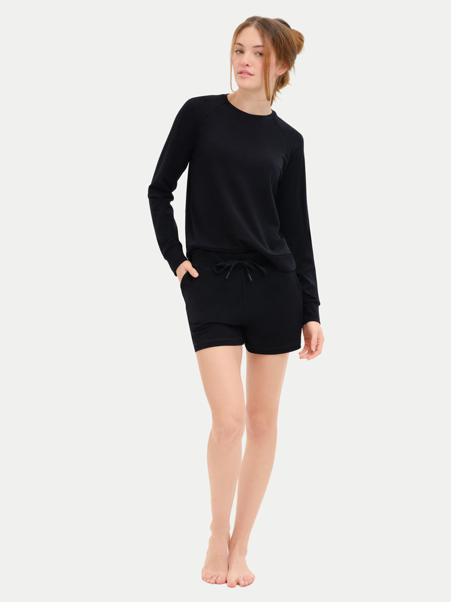 #color_black / Georgia is 5′9″ wearing a size S