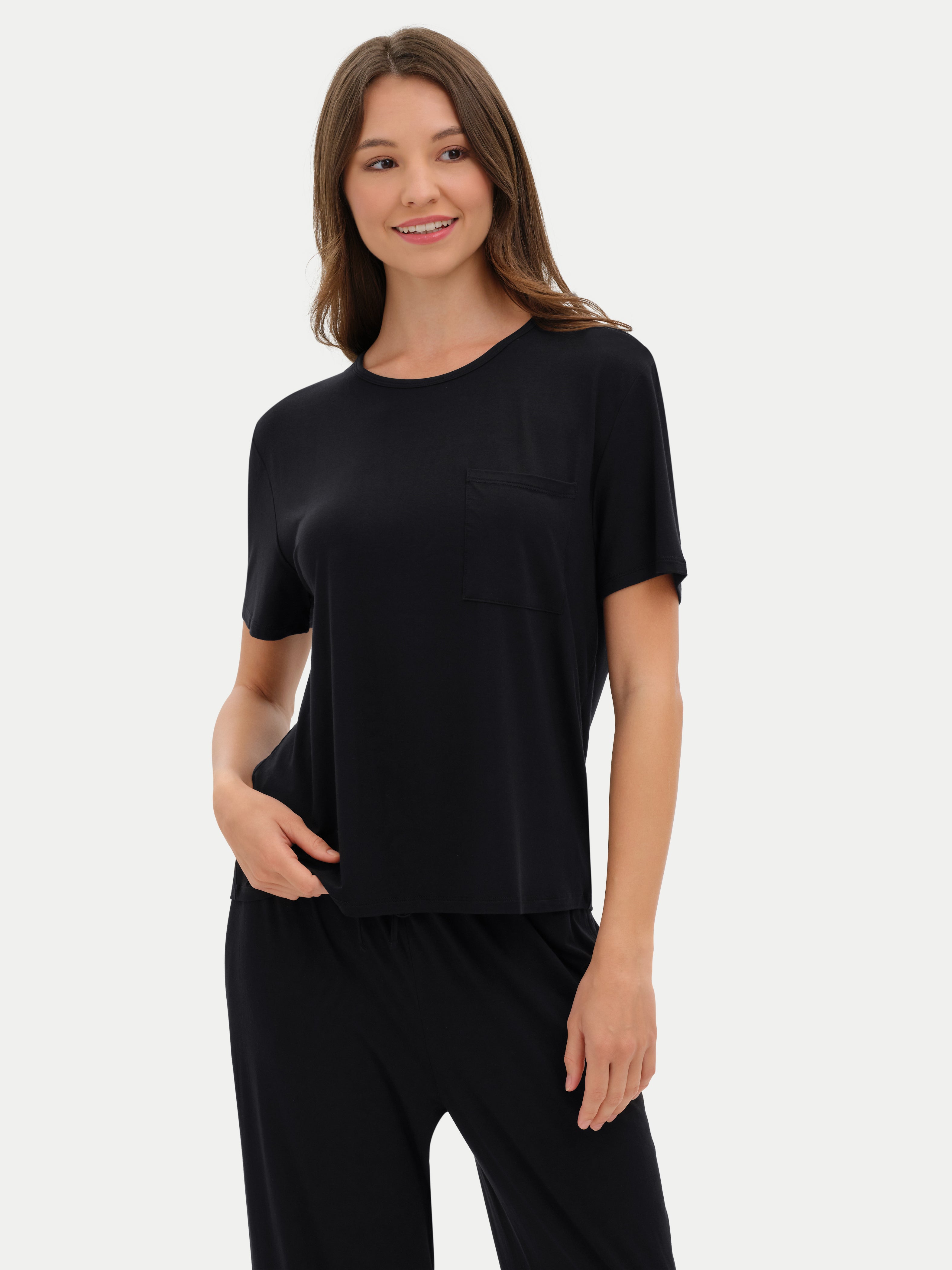 #color_black / Crystiana is 5′11″ wearing a size S
