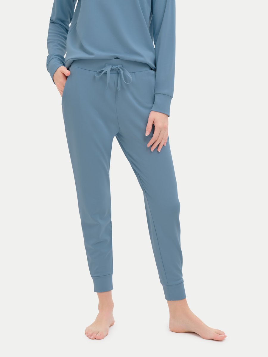 #color_coastal blue / Georgia is 5′9″ wearing a size S