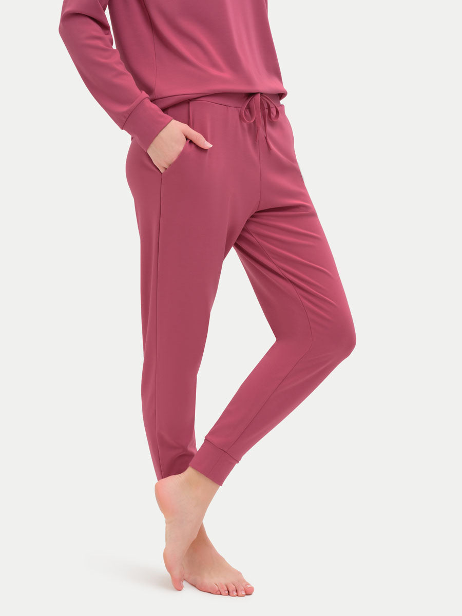 #color_rose wine / Georgia is 5′9″ wearing a size S