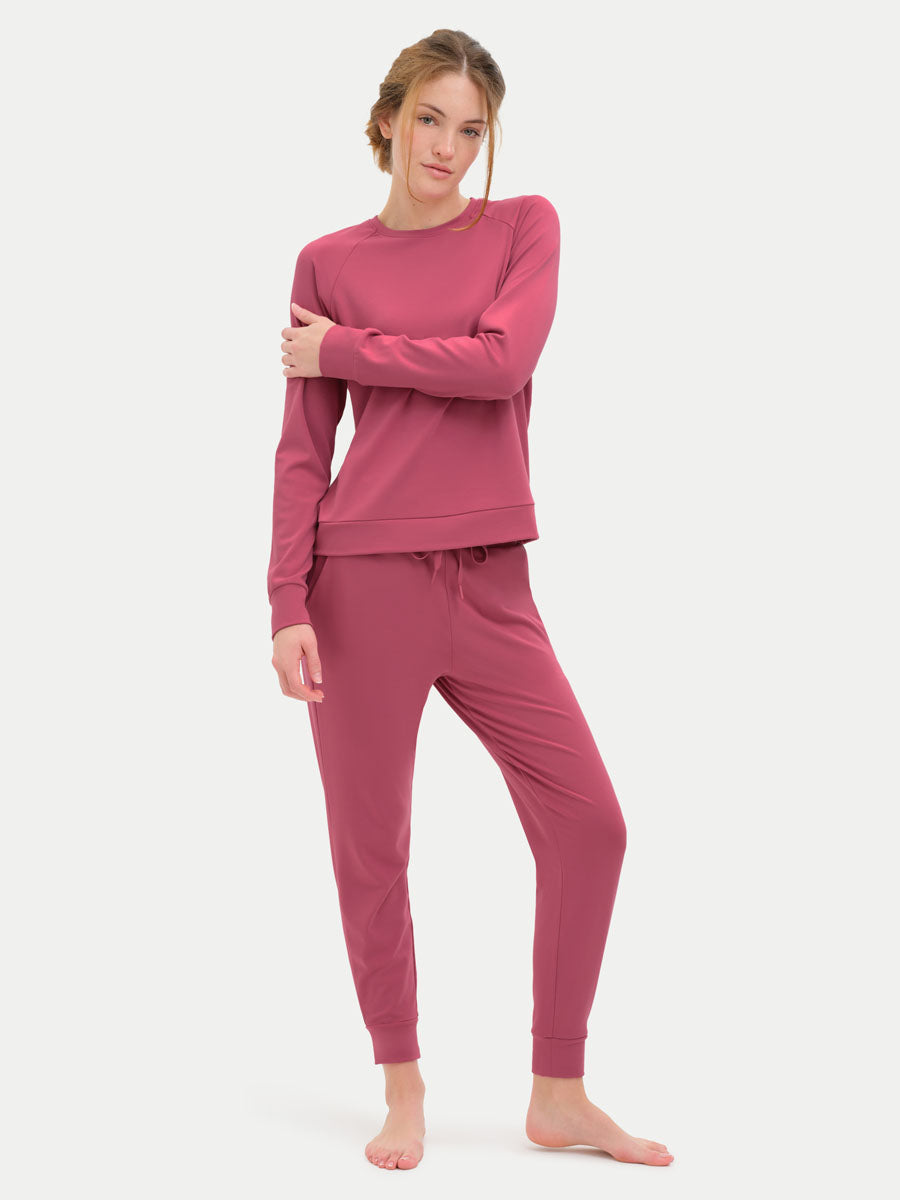 #color_rose wine / Georgia is 5′9″ wearing a size S