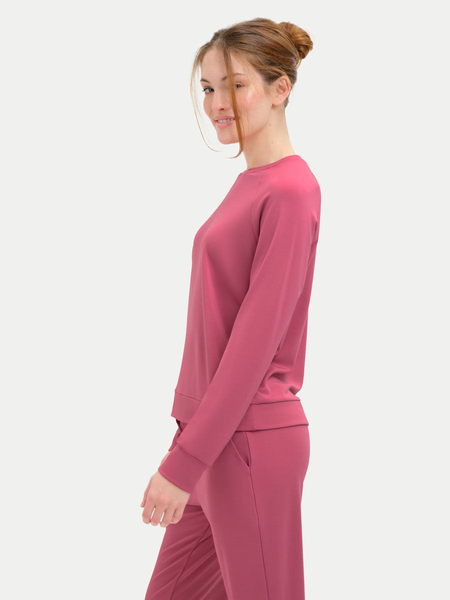 #color_rose wine / Georgia is 5′9″ wearing a size S