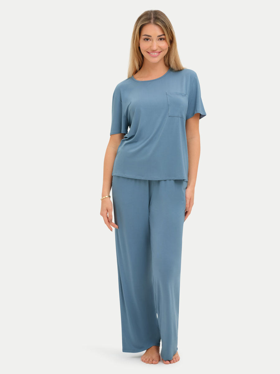 #color_coastal blue / Lilly is 5′9″ wearing a size S