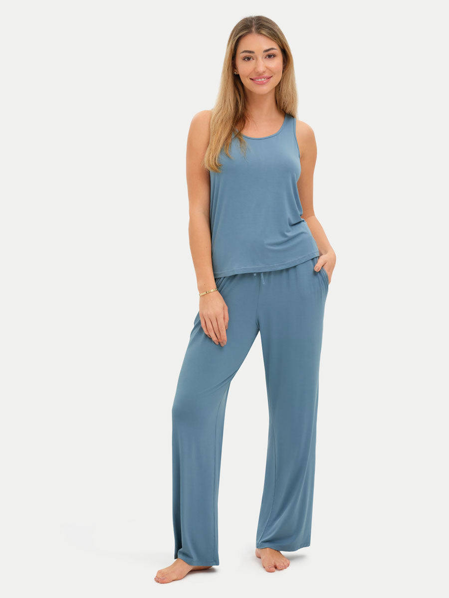 #color_coastal blue / Lilly is 5′9″ wearing a size S