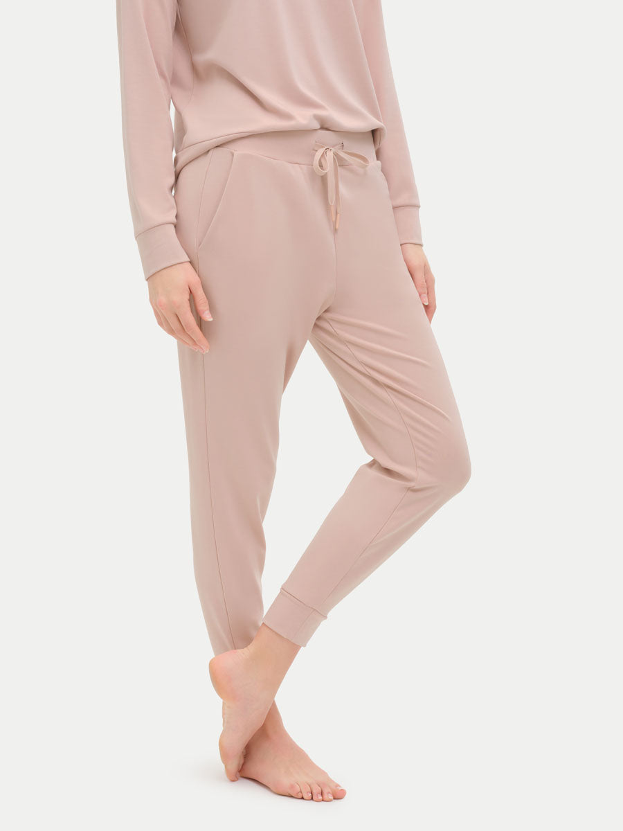 #color_sepia rose / Georgia is 5′9″ wearing a size S