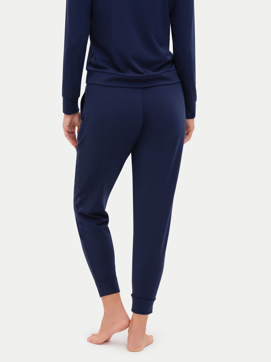 #color_navy / Preslie is 5′10″ wearing a size S