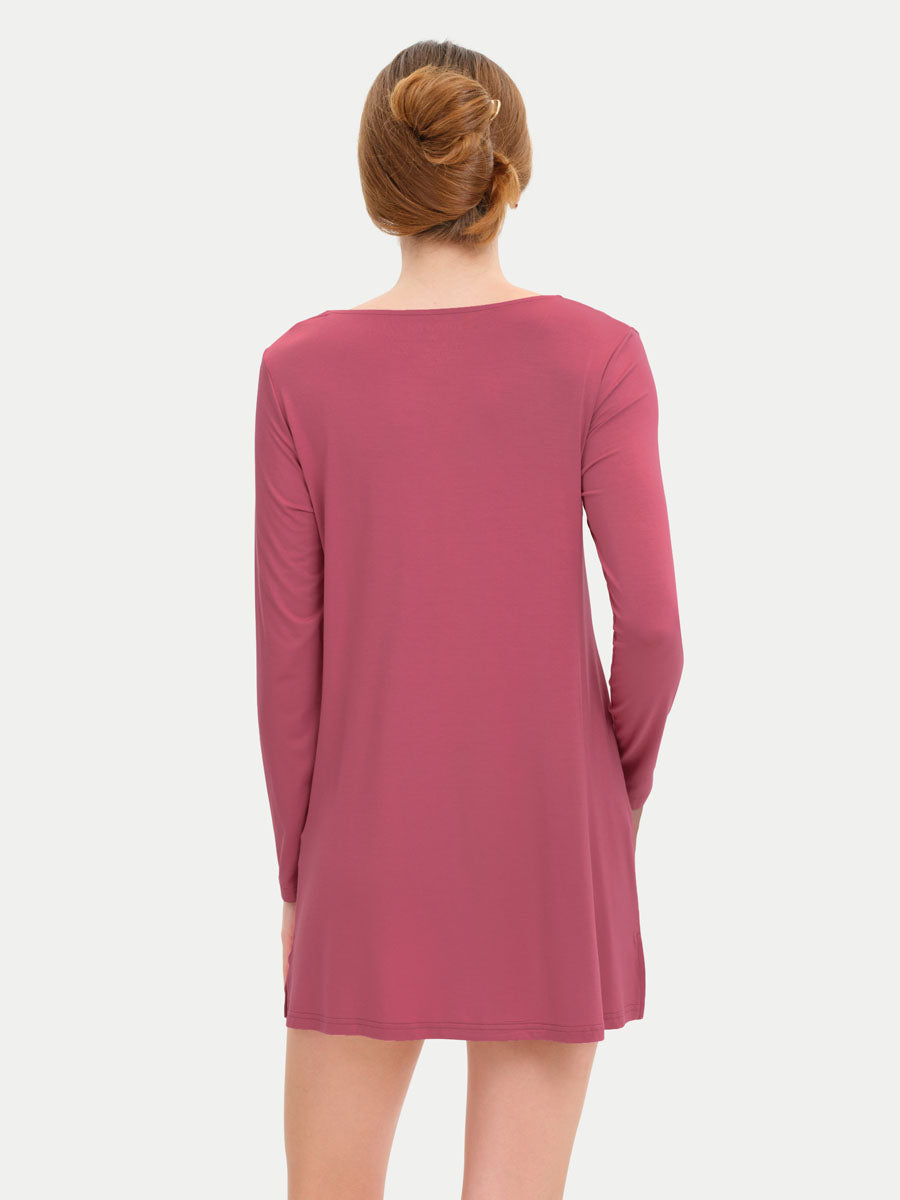 #color_rose wine / Georgia is 5′9″ wearing a size XS