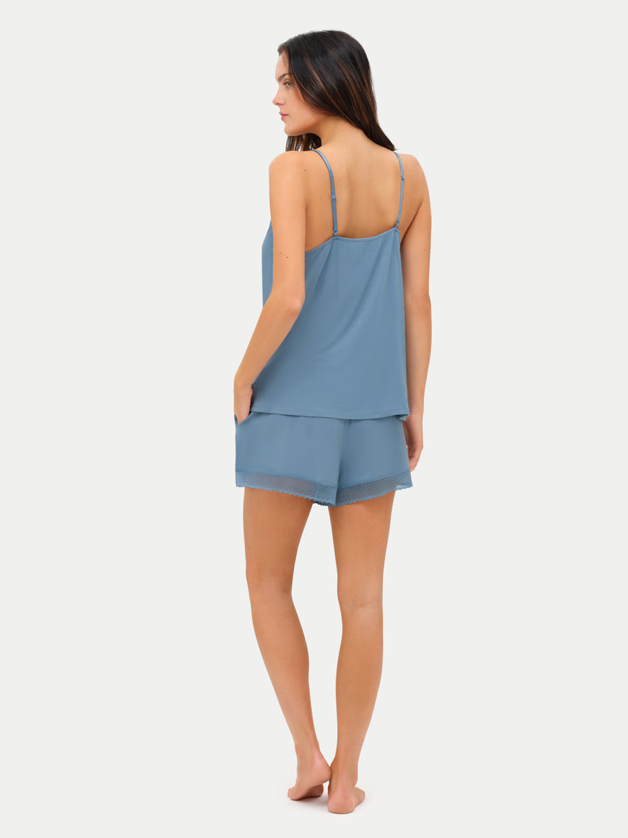 #color_coastal blue / Femka is 5′9″ wearing a size S