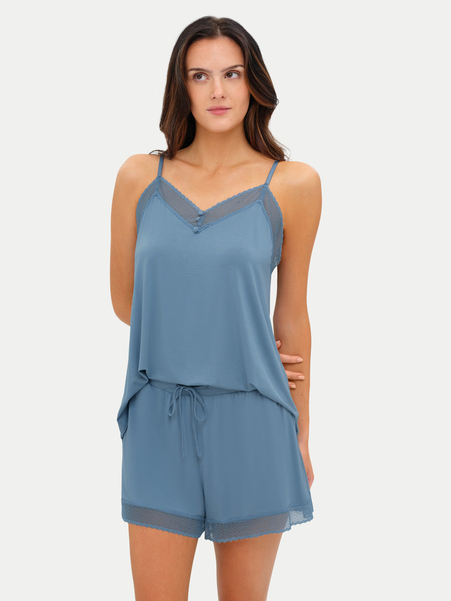 #color_coastal blue / Femka is 5′9″ wearing a size S