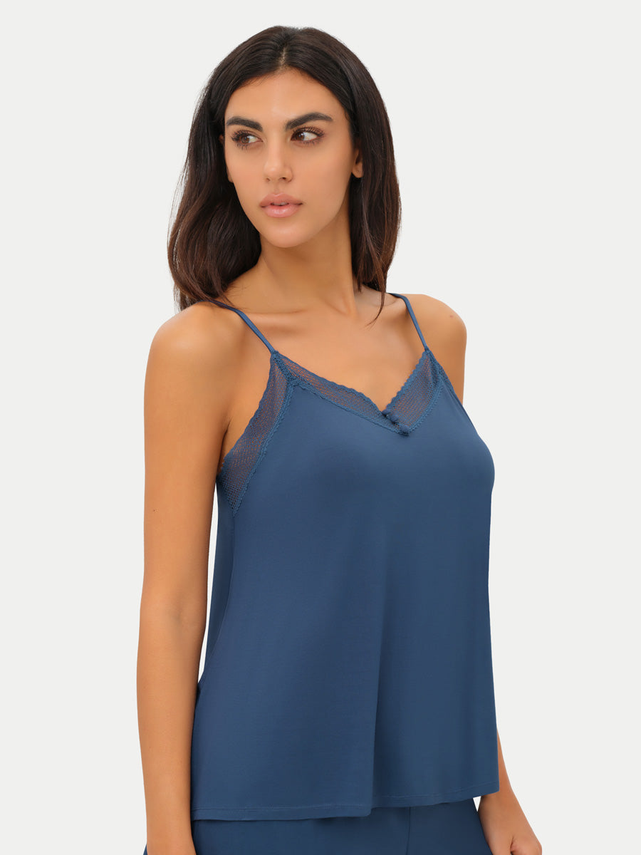 #color_blue ice / Alessia is 5'9½″ wearing a size S