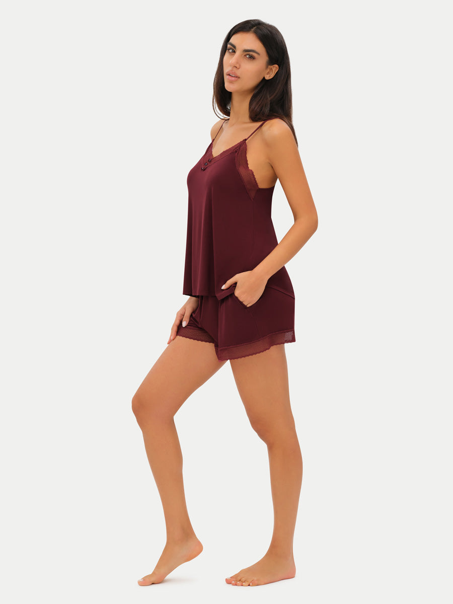 #color_cabernet / Alessia is 5'9½″ wearing a size S