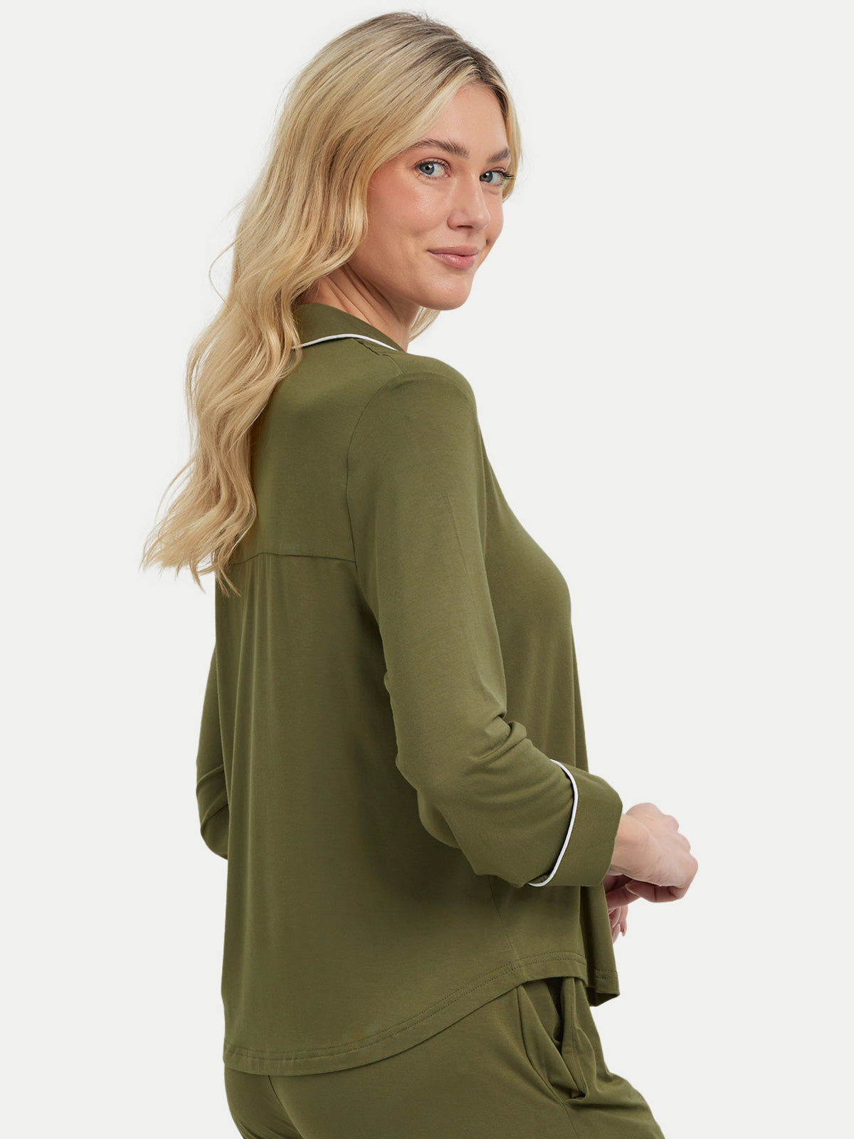 #color_sage green / Kristen is 5′11″ wearing a size S