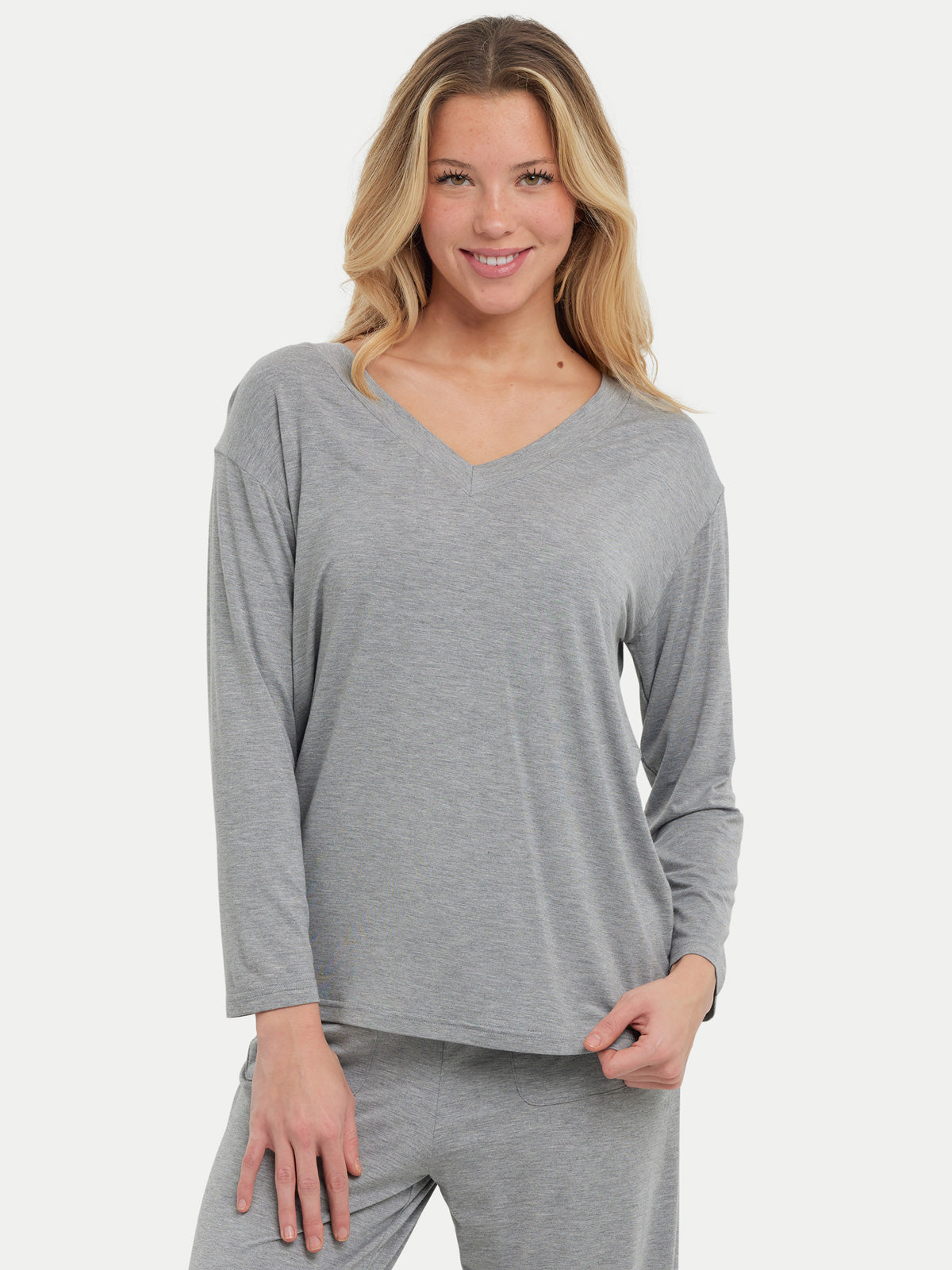 #color_heather gray / Hannah is 5′9″ wearing a size S