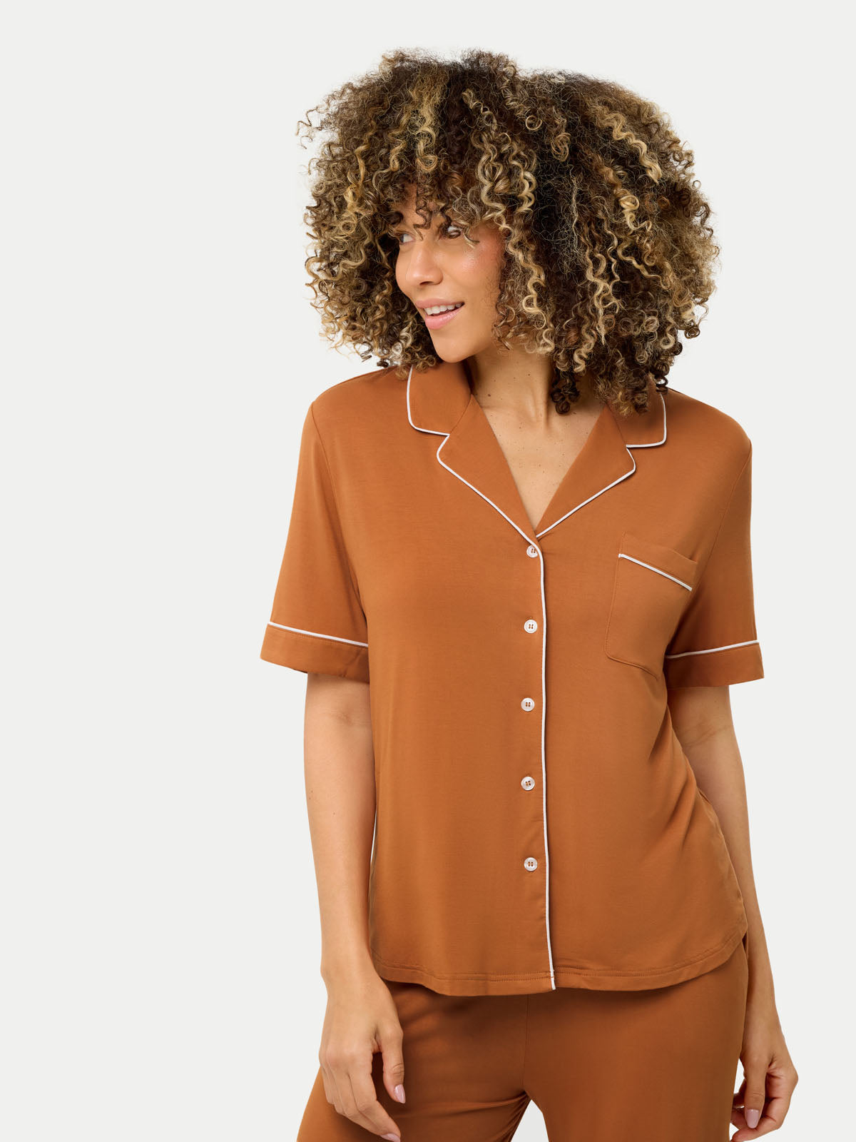 #color_amber brown